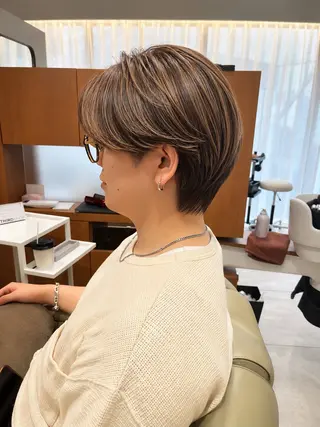 メンズ ニュアンスパーマ／ レイヤー／茶屋町のヘアスタイル
