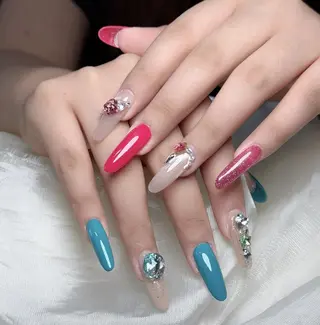 マツエク・マツパ Suki🐳マツエク 🌸ネイル専門店のネイルデザイン