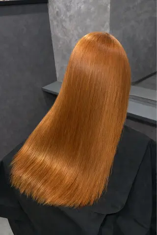 セミロング カラー nameless髪質 改善ブリーチ心斎橋のヘアスタイル