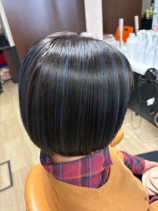 ショート カラー 徳留 もも花のヘアスタイル