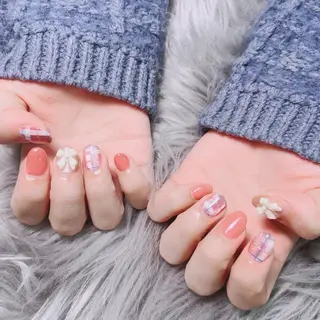 ショート u.Neek minaのネイルデザイン