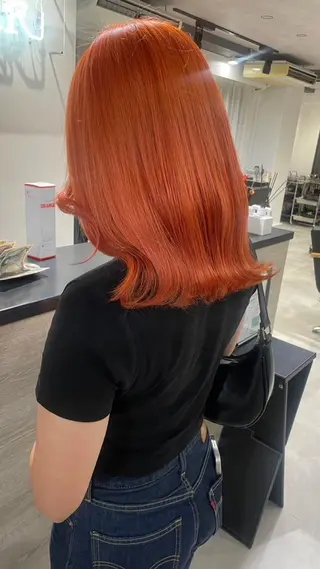 セミロング カラー ⭐️横浜ブリーチ特化 美容師 堤涼⭐️のヘアスタイル