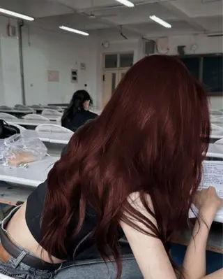 ロング カラー 河野 愛莉のヘアスタイル