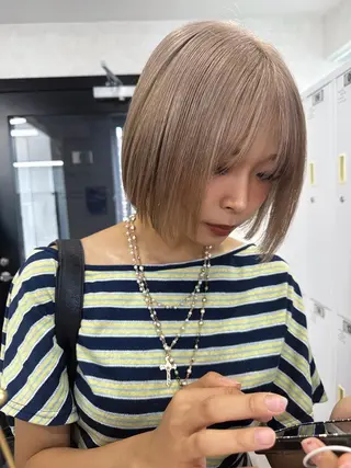 ショート カラー ダメージレス ストレート🌺那波のヘアスタイル