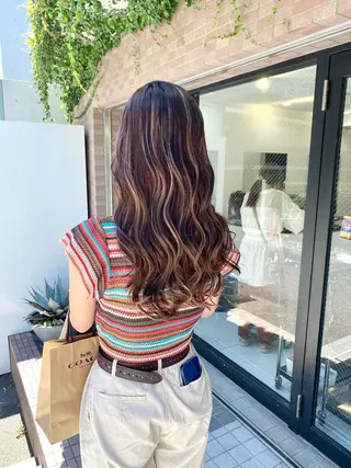 ロング カラー レイヤーカット 赤み消し　店長/大和のヘアスタイル