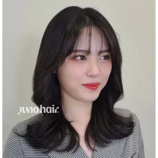 セミロング パーマ 韓国レイヤー🪽 無重力パーマナツキのヘアスタイル