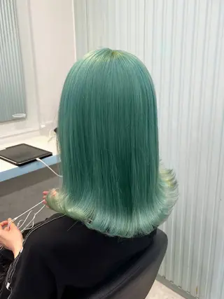 ミディアム カラー ブリーチカラー 🩵MIZUKIのヘアスタイル