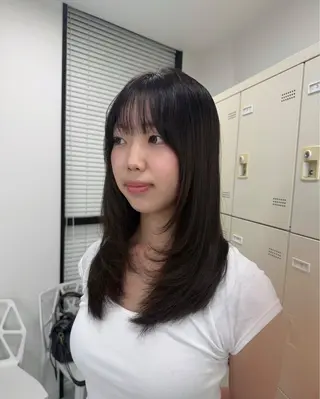 カラー chino /艶カラー🌝🤍のヘアスタイル