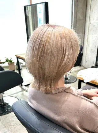 ショート カラー ✨髪質改善/ハイトー ン/艶髪高山のヘアスタイル