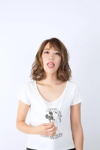 ミディアム Sylph2 Attirer西梅田のマツエク・マツパデザイン