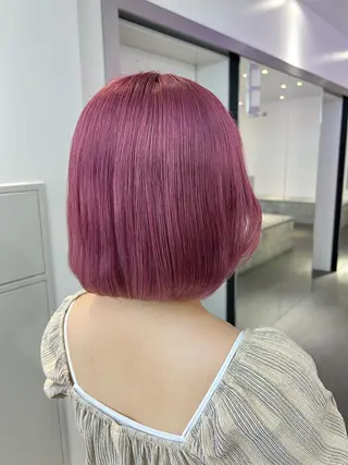 ショート カラー ヘアアレンジ 🌼動き×透明感🩵 ハイトーン/ナナのヘアスタイル