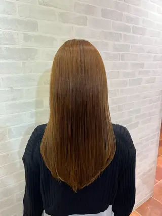 ロング 大澤 唯のヘアスタイル