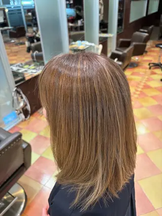 ミディアム カラー 長谷川 賢治のヘアスタイル