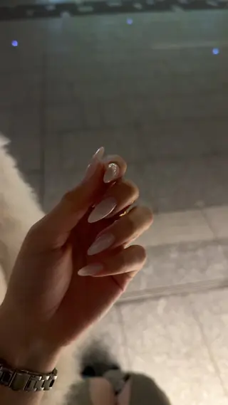 ネイル Ihoji Hotaruのネイルデザイン