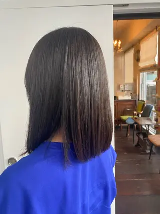 ミディアム ケアストレート ハナシロミサキのヘアスタイル