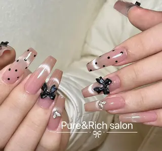 ネイル Pure&Rich Nailのネイルデザイン