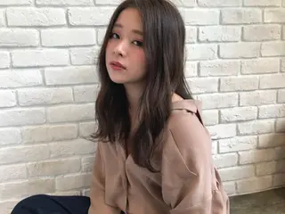 ロング カラー moanin モーニンのヘアスタイル