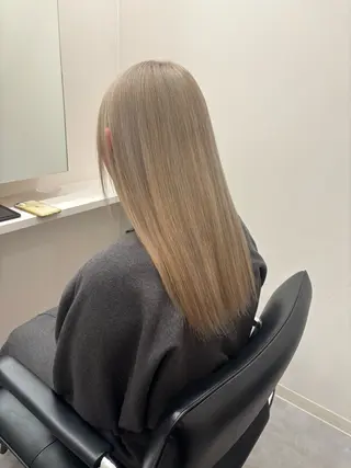 セミロング とき/髪質改善/透明 感カラー☘️のヘアスタイル