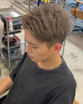 ショート カラー パーマ ヘアアレンジ メンズ 野木 良平のヘアスタイル