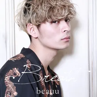 ミディアム パーマ 秋葉 玲唯のヘアスタイル