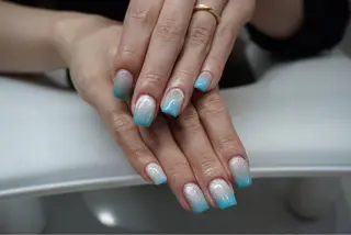 ネイル 瞳 ネイルサロン😊のネイルデザイン