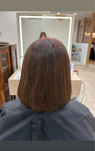 ミディアム 児島 彩羽のヘアスタイル