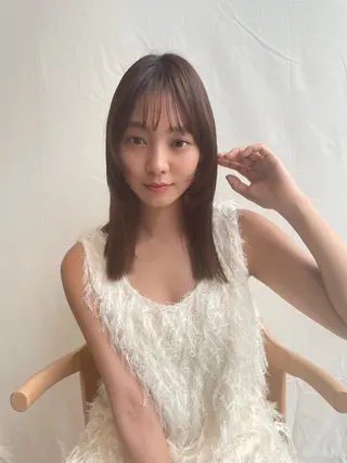 ミディアム カラー レイヤーカット🎀 kanaのヘアスタイル