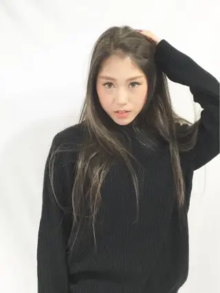 ロング カラー ハイトーン特化🤍 浦住のヘアスタイル