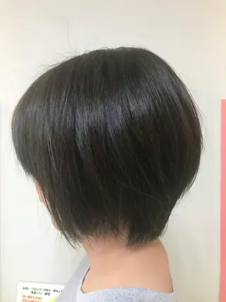 ショート カラー 横田  尚登のヘアスタイル