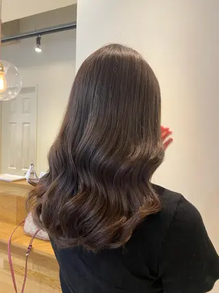 セミロング 奈良 彩華のヘアスタイル