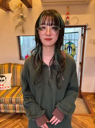 ロング カラー 大石 朱純のヘアスタイル