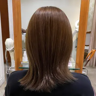 セミロング カラー oto 🫧のヘアスタイル