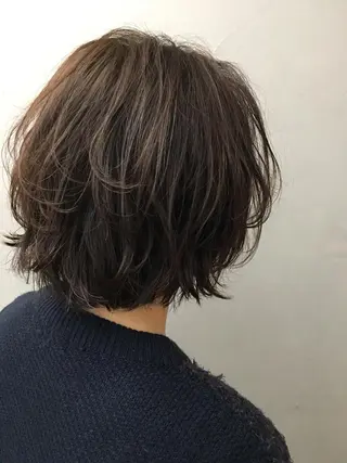 ミディアム 代表 土屋ヒロユキ ショートカットのヘアスタイル