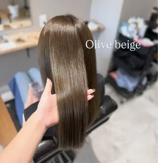 ロング カラー CHIO 🤍のヘアスタイル