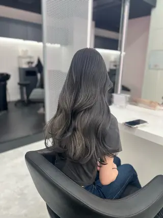 ロング カラー ヘアアレンジ 💍透明感×韓流ハイ トーン💍RYUTAのヘアスタイル