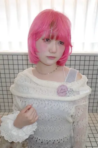 ショート カラー Momoka🪷 /ハイトーンのヘアスタイル