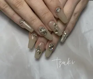 ロング ネイル LUNA Nail salon💕のネイルデザイン