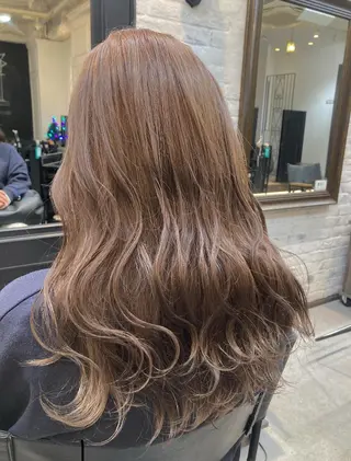 カラー 加茂野 緑のヘアスタイル