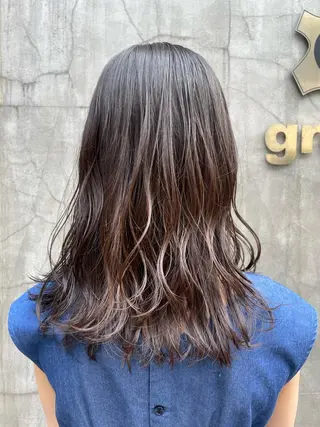 セミロング カラー パーマ ヘアアレンジ くびれレイヤー/艶 カラー　MADOKAのヘアスタイル