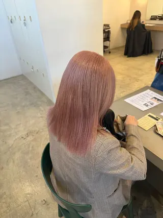 セミロング カラー 吉川 莉央のヘアスタイル
