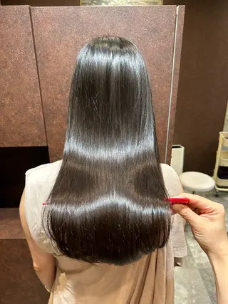 ロング 髪質改善✨美髪矯正✨ KAREN🍓のヘアスタイル