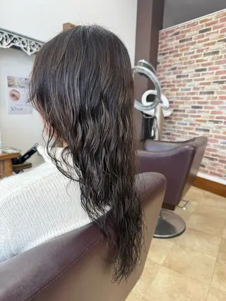 ロング カラー 上村華女 髪質改善カラーのヘアスタイル