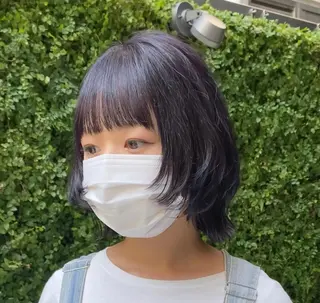 ショート カラー 横尾 歩のヘアスタイル