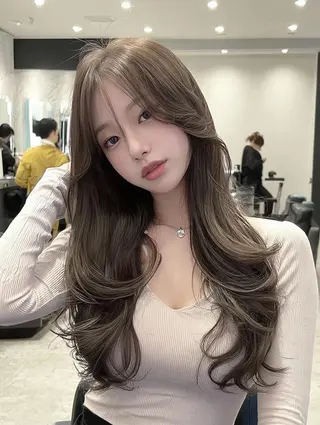 ロング FOCUS JAPAN4のヘアスタイル