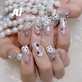 ネイル 🌷 Mooning 🌷のネイルデザイン