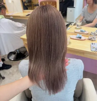 セミロング カラー 淡い暖色・透明感🩰 girly♡ノアのヘアスタイル
