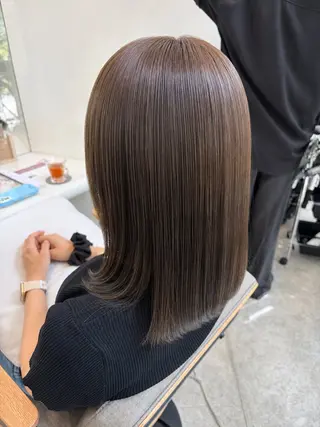 ミディアム カラー 志村 梨帆のヘアスタイル