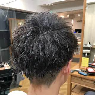 ショート パーマ メンズ 西山 良波のヘアスタイル