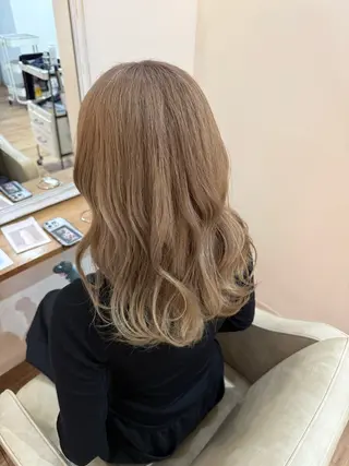 セミロング fenice natsumiのヘアスタイル