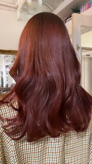 セミロング カラー KAREN🕊️ 大宮美容室のヘアスタイル